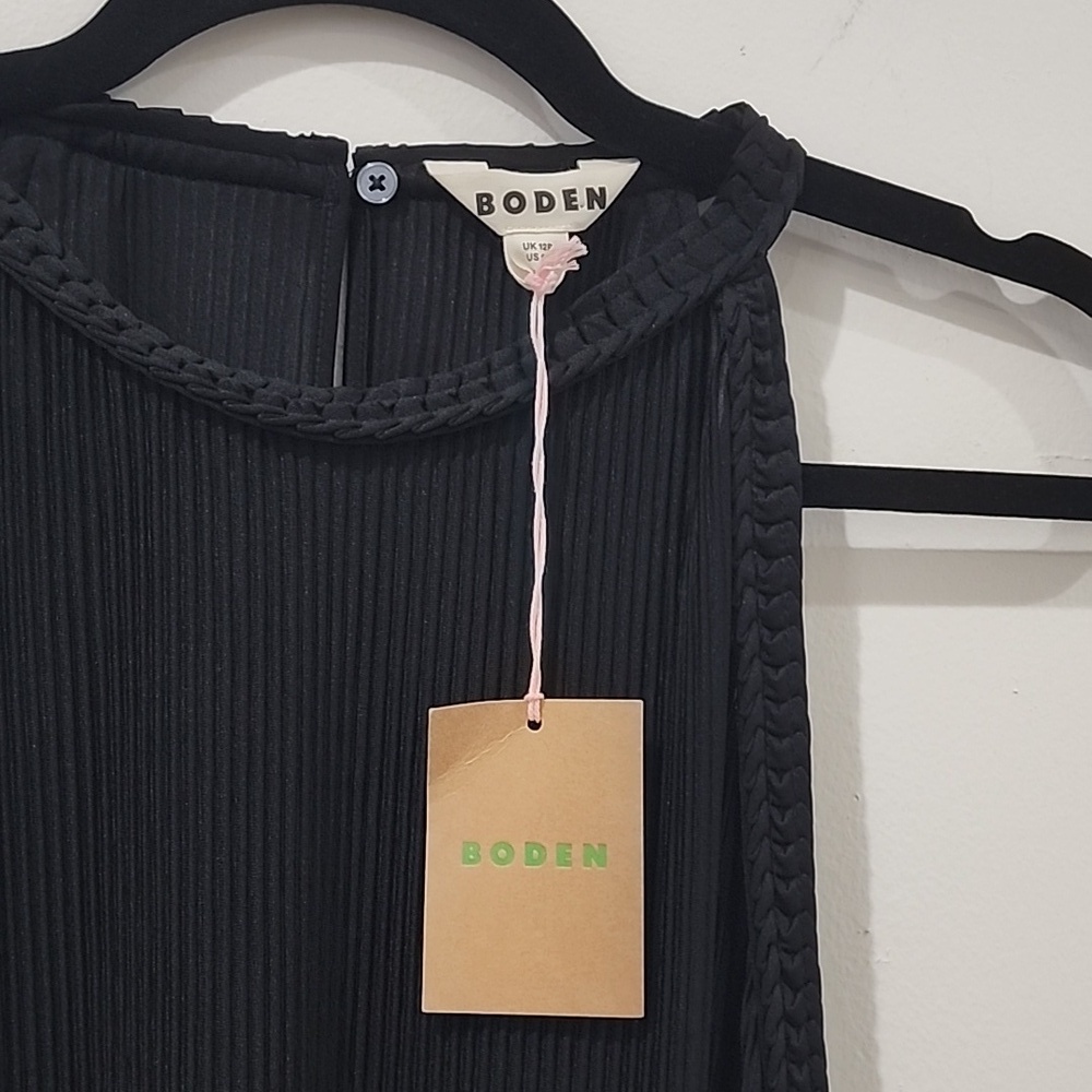 Boden Jersey Plisse Maxi Dress - Picture 12 of 15